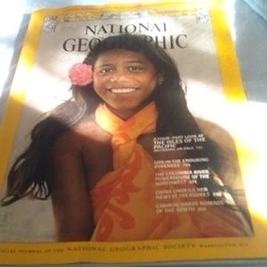 Dec 1974 national geographic magazine with map